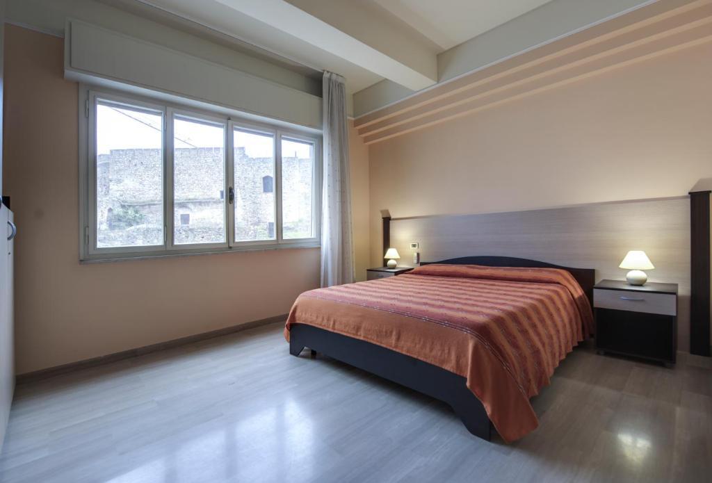 Aragonese Bed and Breakfast Ρέτζιο ντι Καλάμπρια Δωμάτιο φωτογραφία